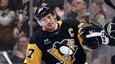 sidney crosby still playing for penguins